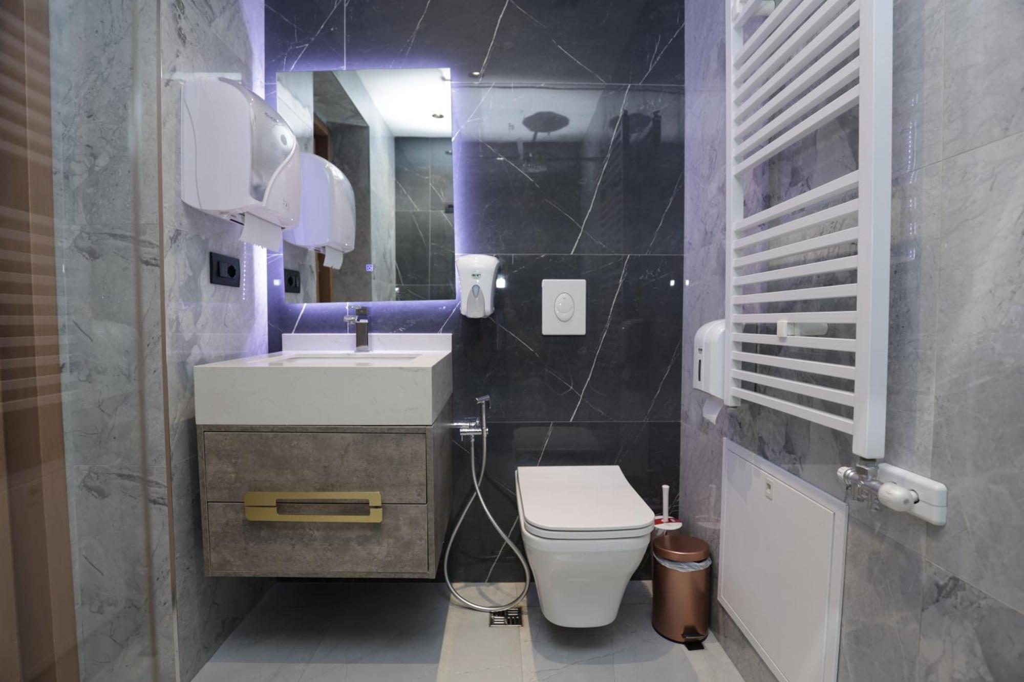 Hotel Residence Inn Tirana 4*